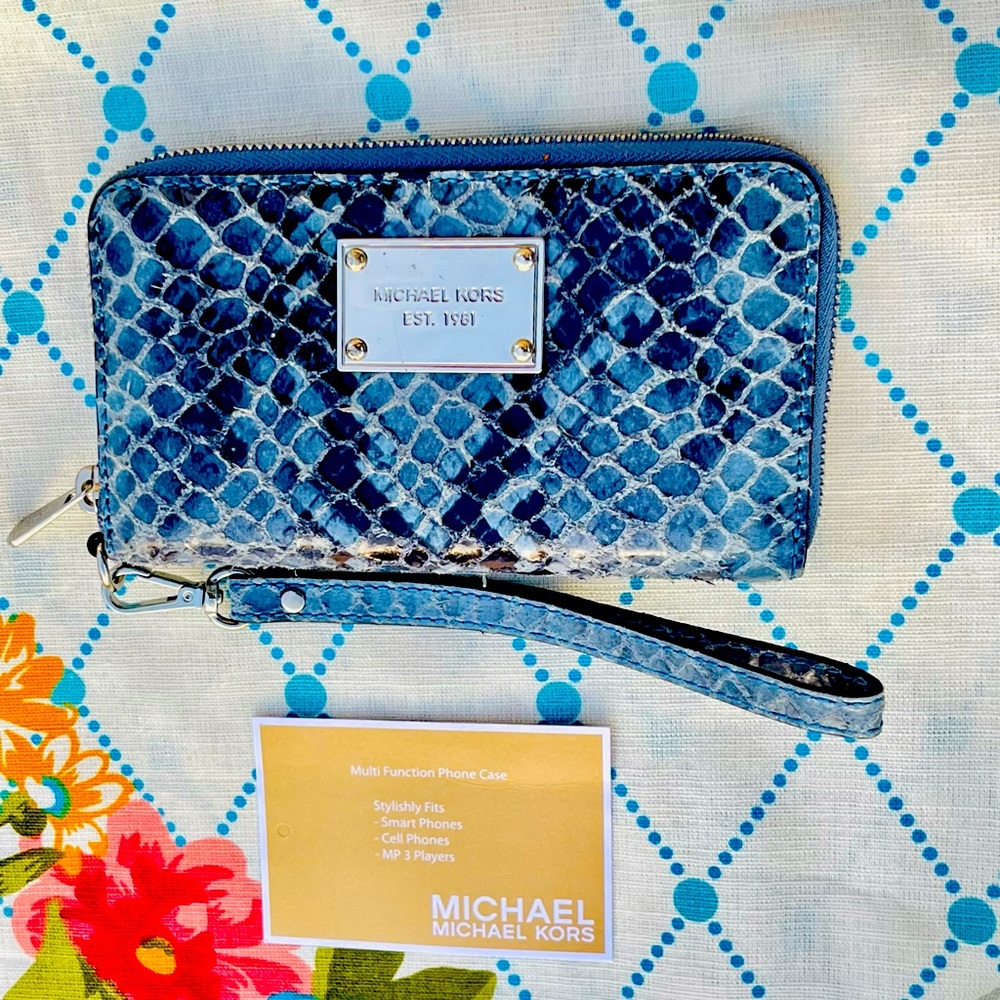 MICHAEL KORS BEDFORD DENIM BLUE PYTHON WALLET/ Wristlet/Clutch